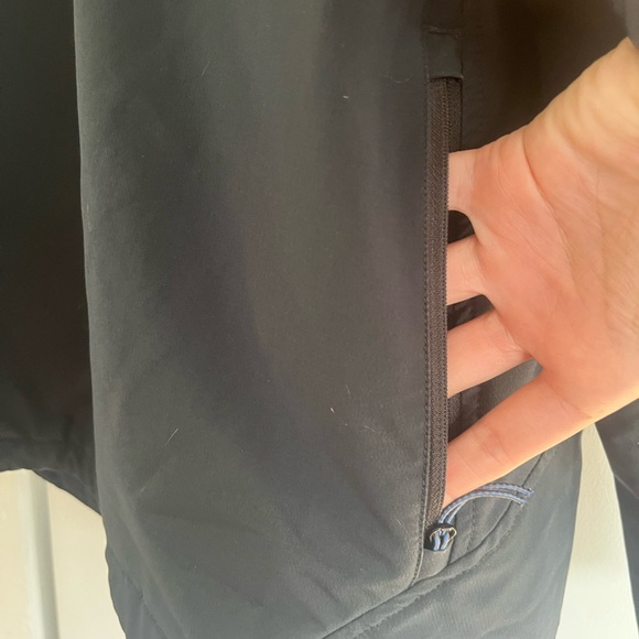 Merrel rain pull over - Picture 3 of 4